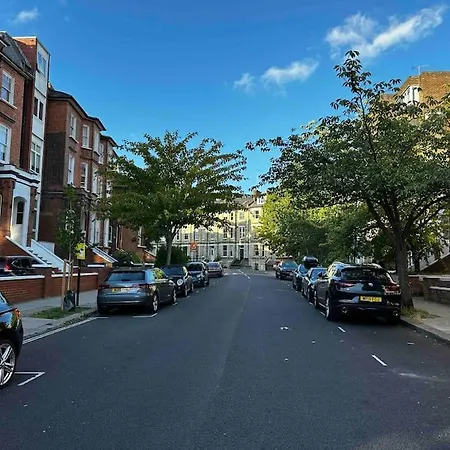 Stylish Studio For 3 Near Regent'S Park N3 Londra Esterno foto